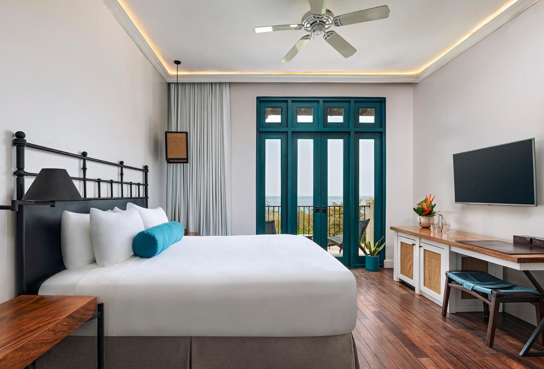 Santarena Hotel 4*
