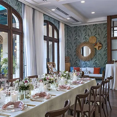 Santarena Hotel 
