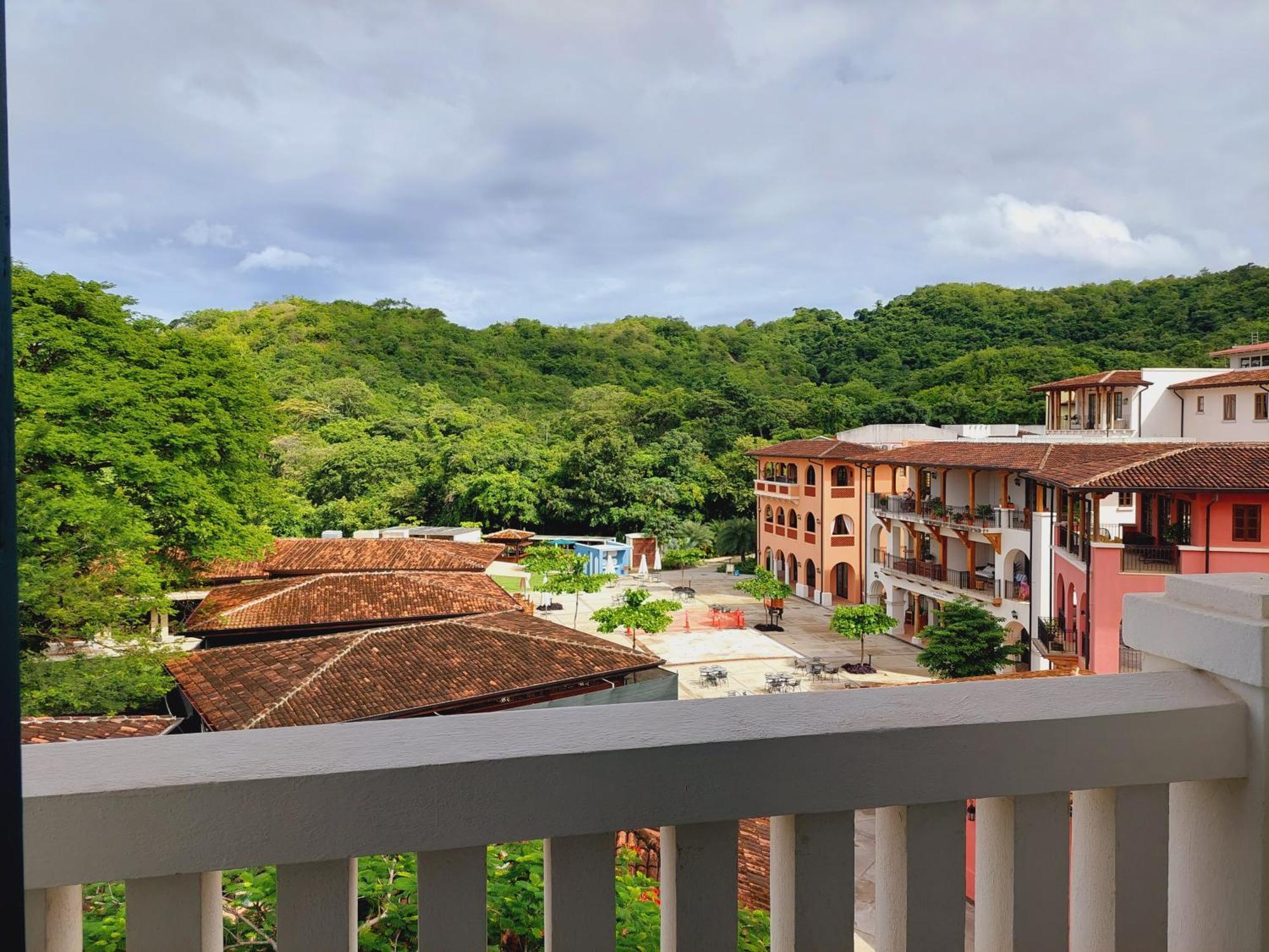 Hotel Santarena At Catalinas 4*